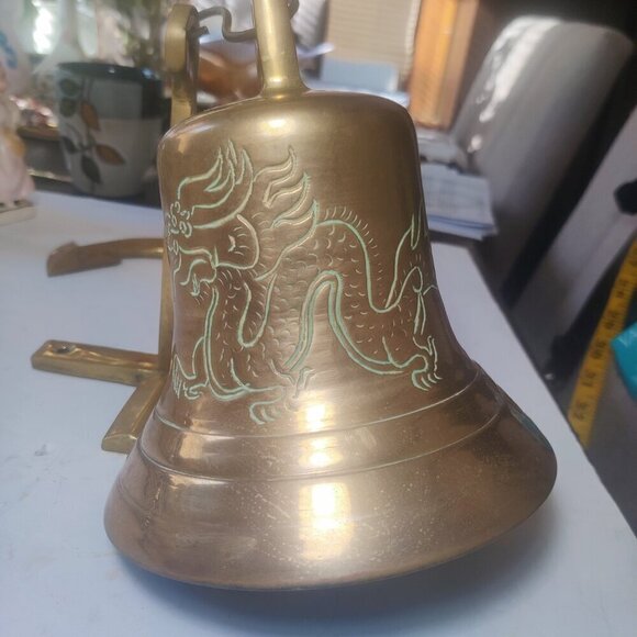Large Asian Brass Bell and Anchor Set. Dragon Motif, Late 20th Century 7.5" tall - Picture 5 of 7